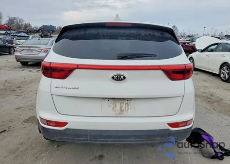 2017 Kia Sportage Lx z USA, uszkodzony, nr VIN KNDPMCACXH7262401